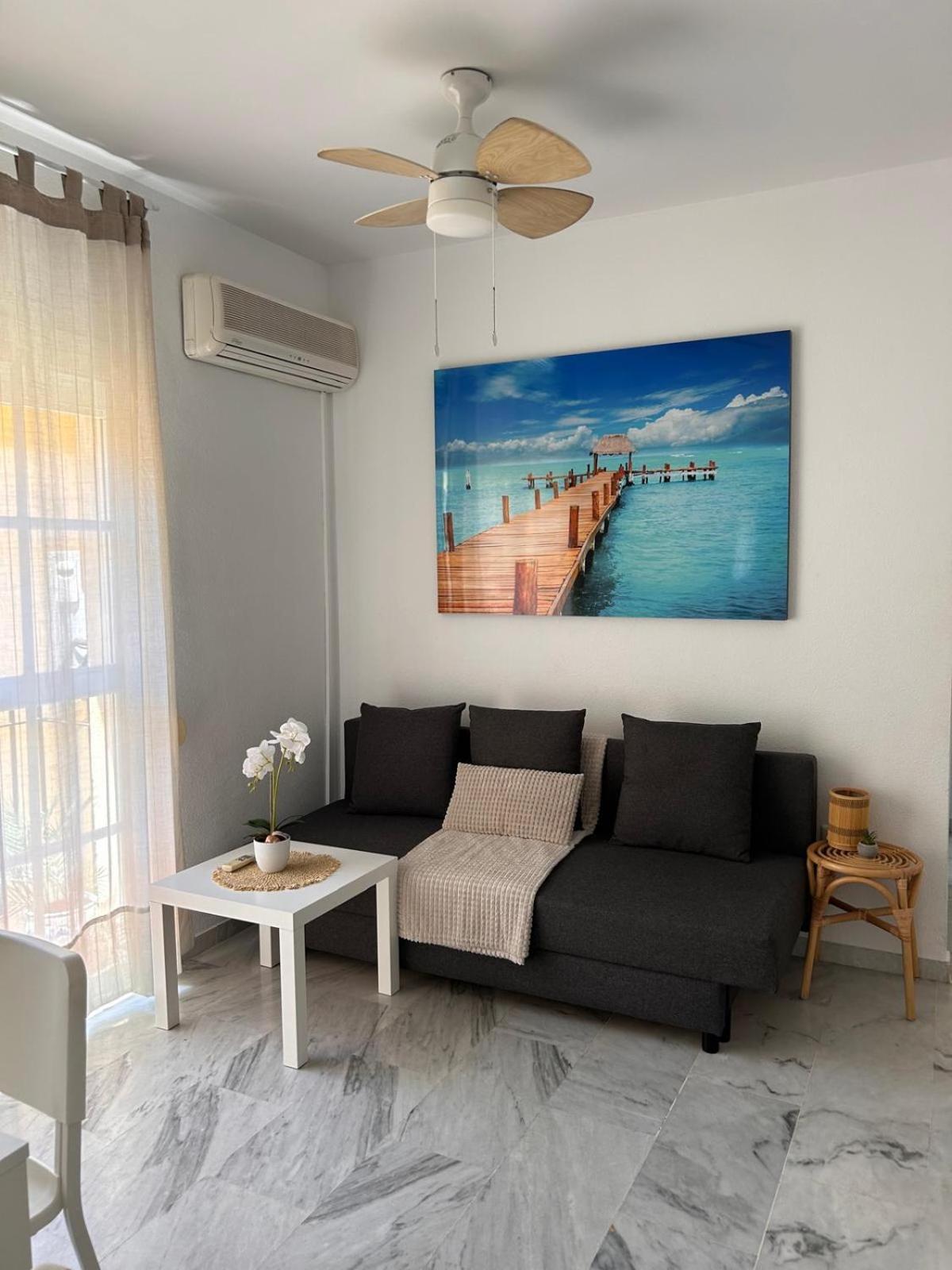 Beach Side Heaven Фуeнхирола Екстериор снимка